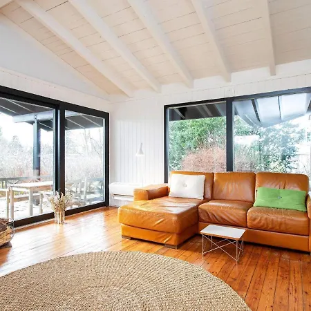 Tranquil Holiday Home In Hovedstaden With Terrace *